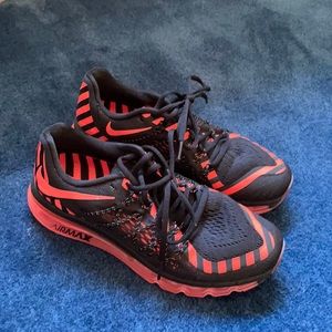Woman’s nike air max 360 running shoes